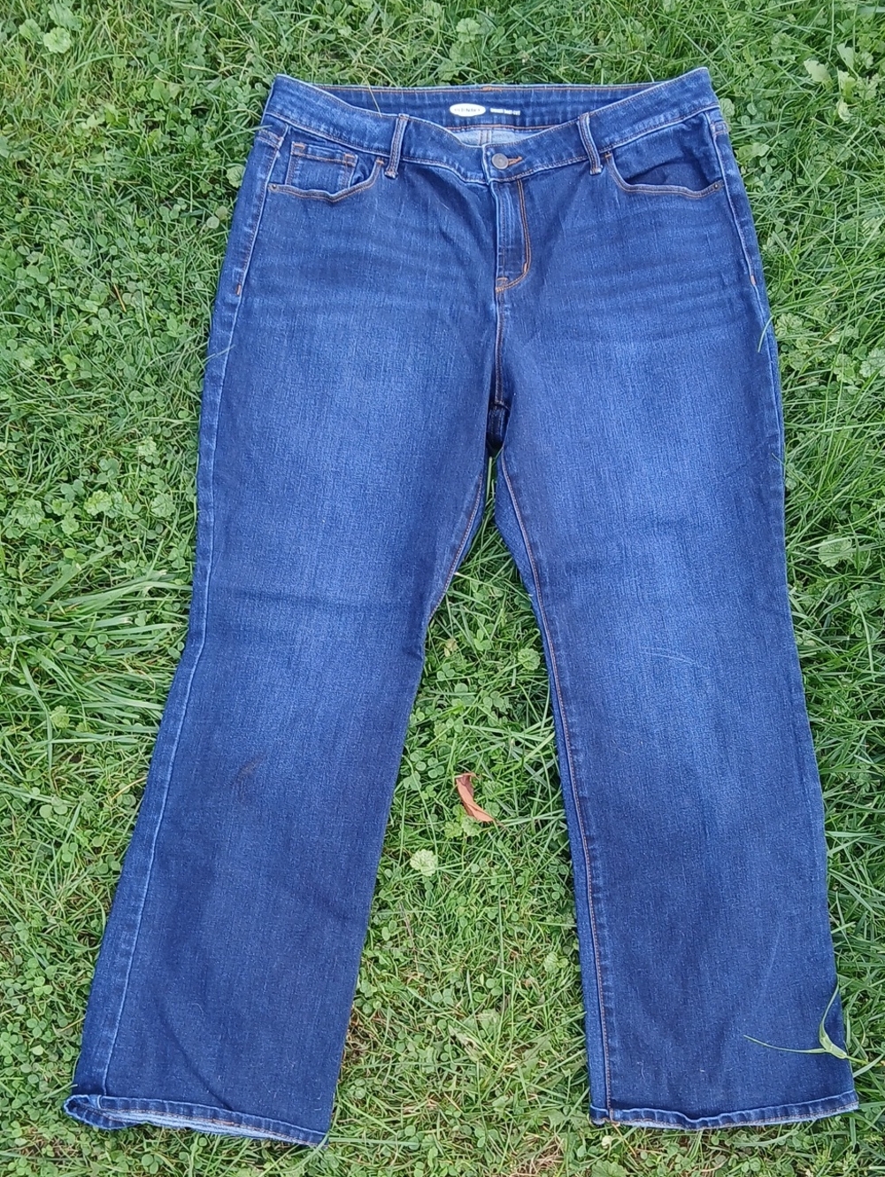 Old Navy high-rise kicker boot cut size 16 short jeans
